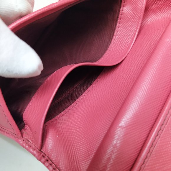 Prada Red Leather Credit Card Bifold Wallet - Picture 15 of 16